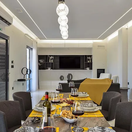 Дом отдыха Artemis Luxury