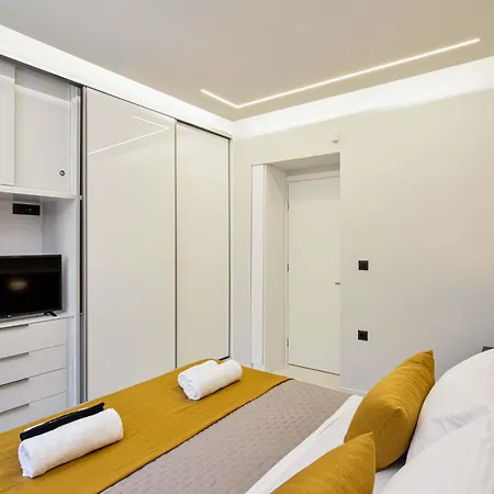 Artemis Luxury