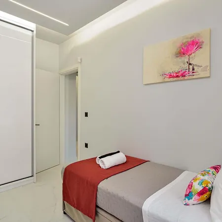 Artemis Luxury