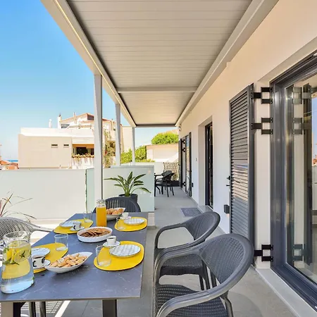Holiday home Artemis Luxury